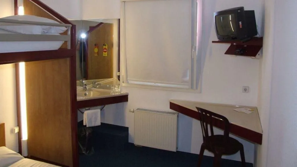 **  Motel 24H MHG Németország